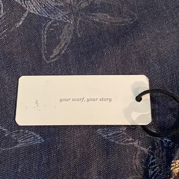 MSH scarf - Picture 8 of 8